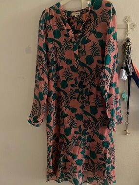 Floral Long-Sleeve Shift Dress in Rose Pink & Teal